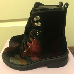 Bottes Combat Madden Girl 'Alicee' - Taille 38 (US 7.5) - Bordeau - Neuf Dans Sa Boîte
